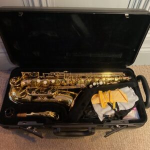 Yamaha YAS475 (with hard and soft case)