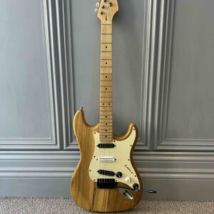 Stratocaster Style Electric Guitar