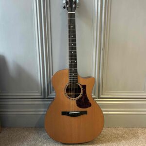 Eastman AC122-2CE Electro-Acoustic Guitar