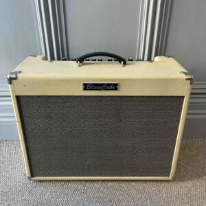 Roland - Blues Cube Artist